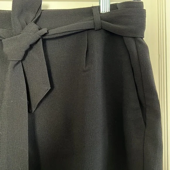 NWT Loft trouser shorts - Picture 2 of 5